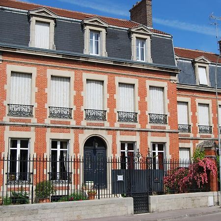 Chambre D'Hotes L'Ambroise Troyes Bagian luar foto