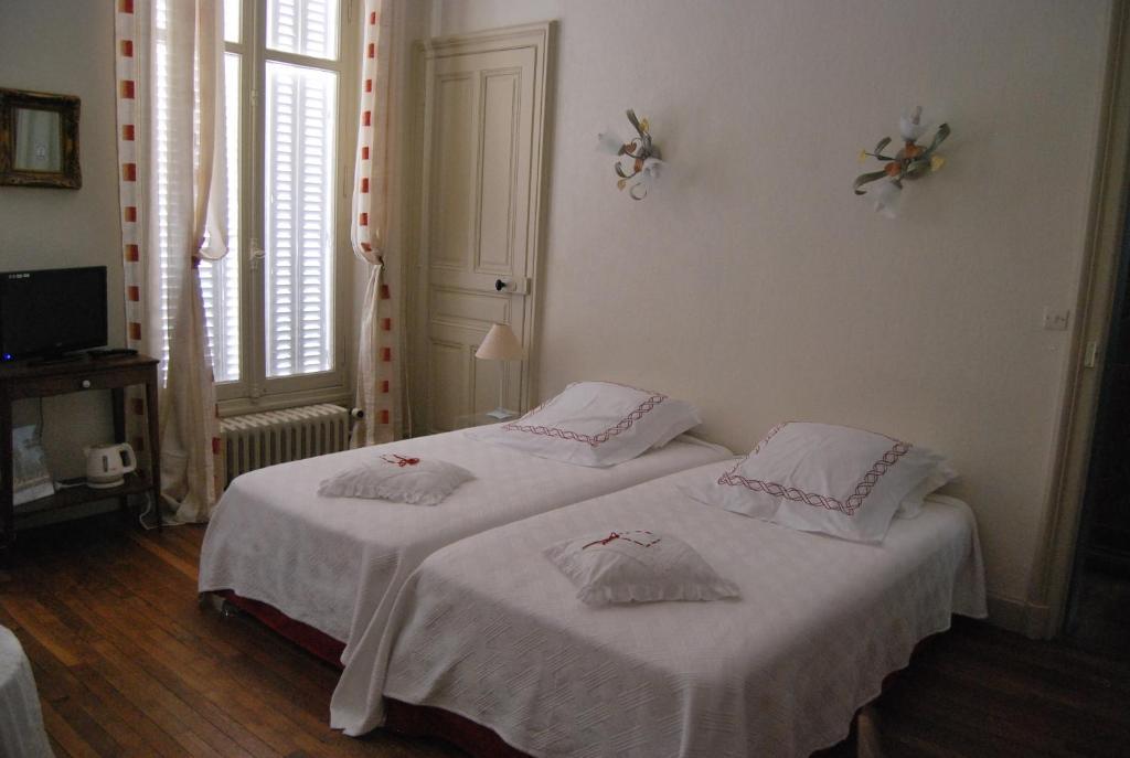 Chambre D'Hotes L'Ambroise Troyes Ruang foto