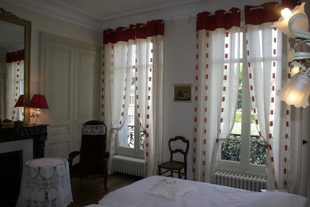 Chambre D'Hotes L'Ambroise Troyes Bagian luar foto