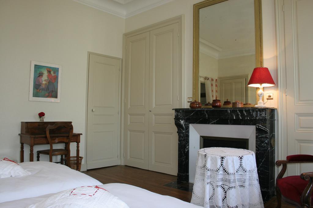 Chambre D'Hotes L'Ambroise Troyes Bagian luar foto
