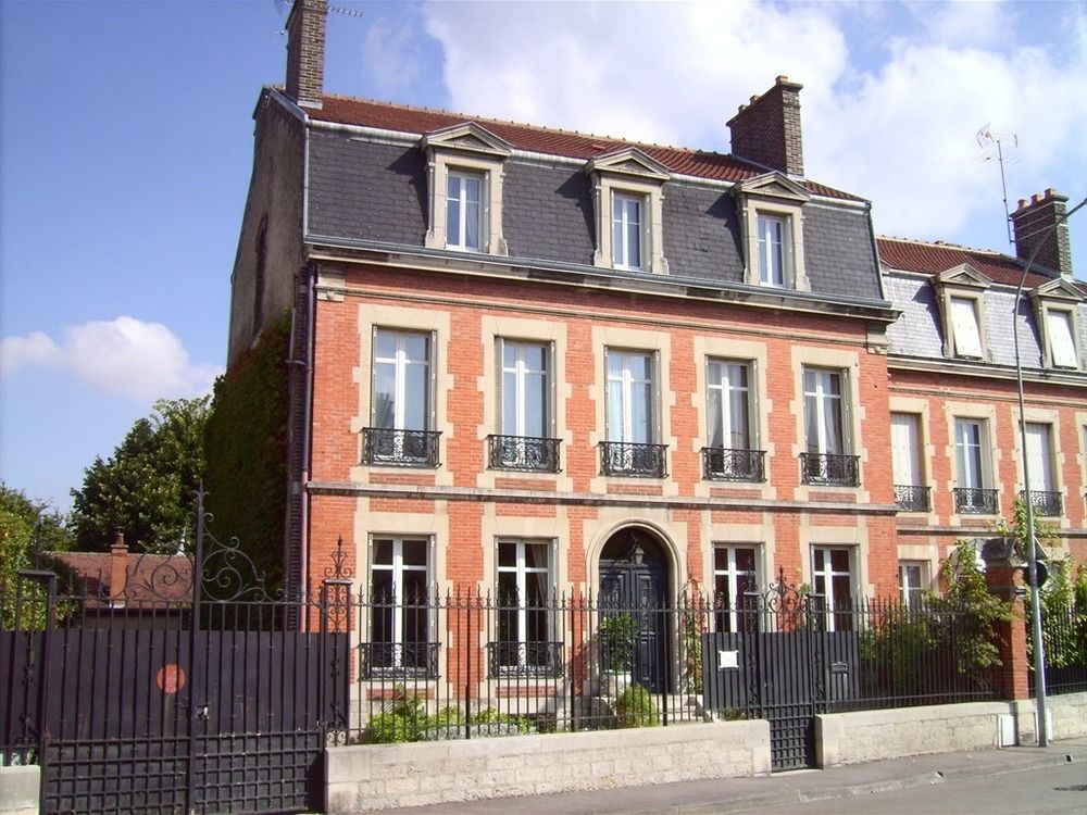 Chambre D'Hotes L'Ambroise Troyes Bagian luar foto