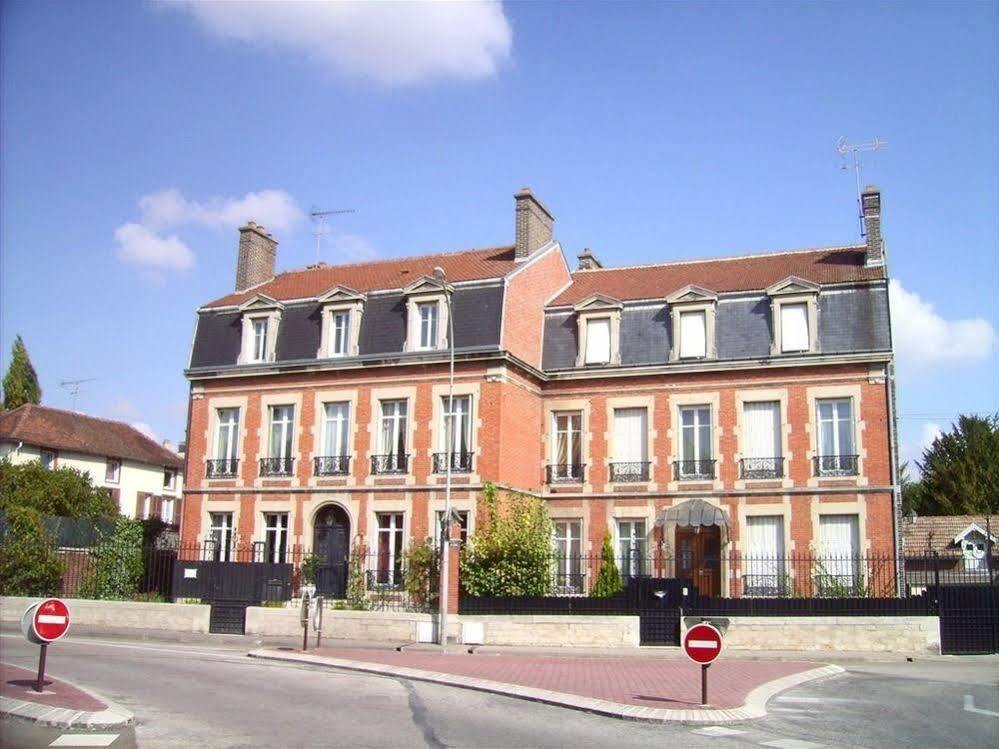 Chambre D'Hotes L'Ambroise Troyes Bagian luar foto
